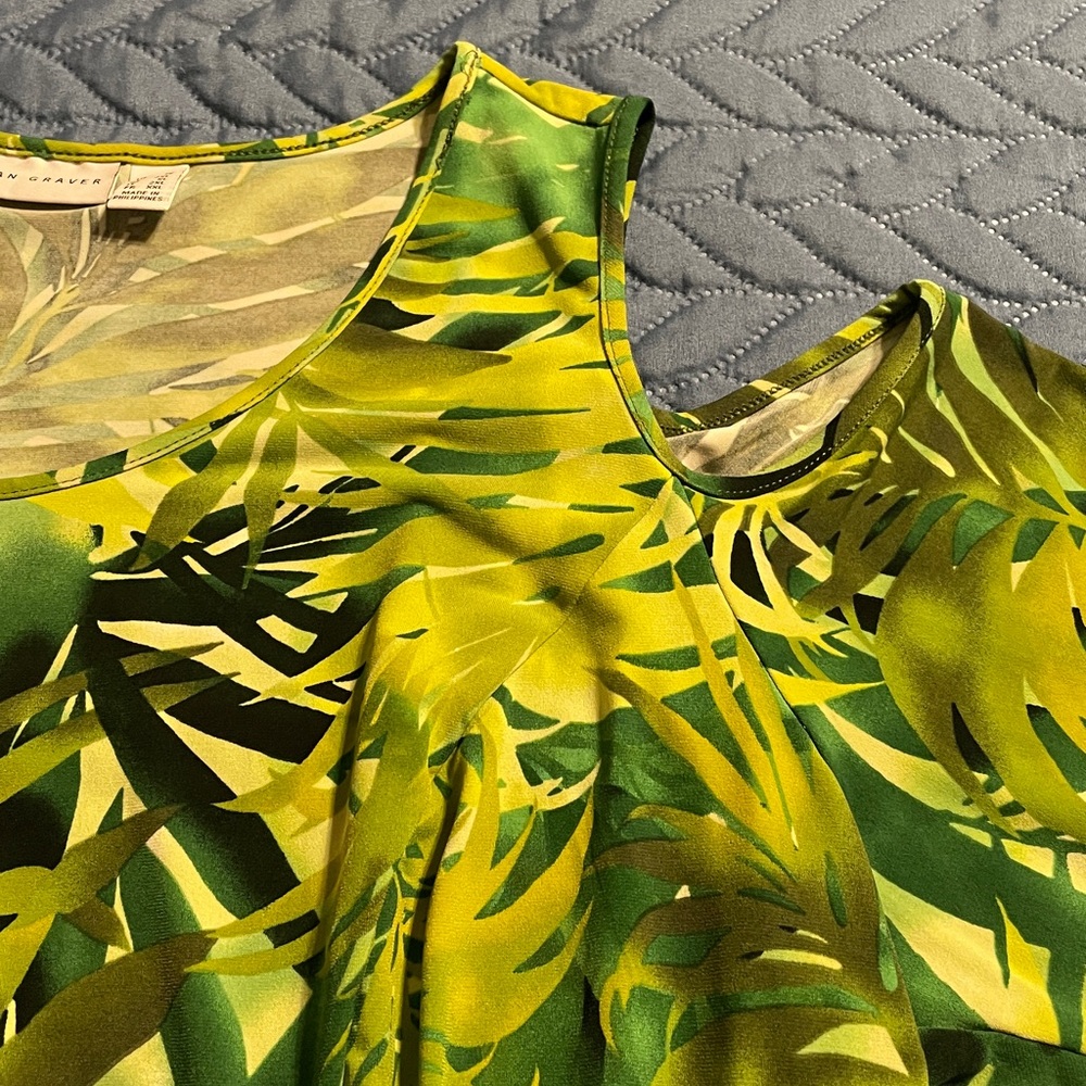 Susan Graver Green Leaf Print Top - Picture 7 of 7